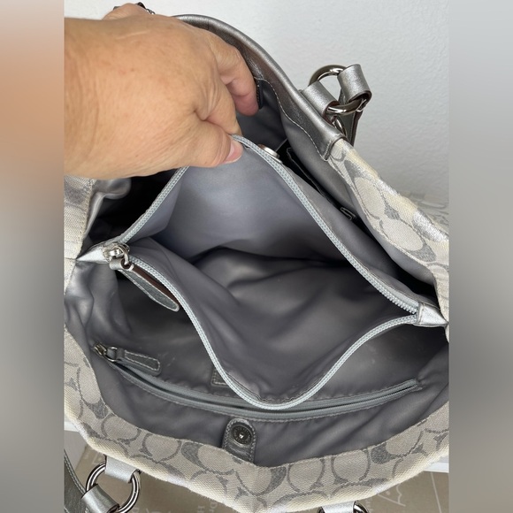 Coach Ashley Signature "C" Shoulder Satchel Purse Silver Metallic Vintage - Picture 9 of 16